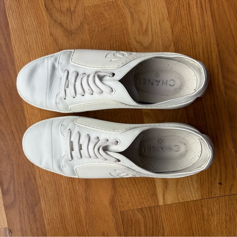 CHANEL Ivory Leather Sneakers